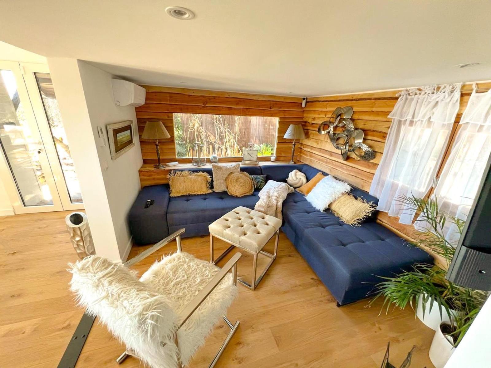 Chalet, Oasis Et Vue Mer,proxi Circuit Paul Ricard Camping
