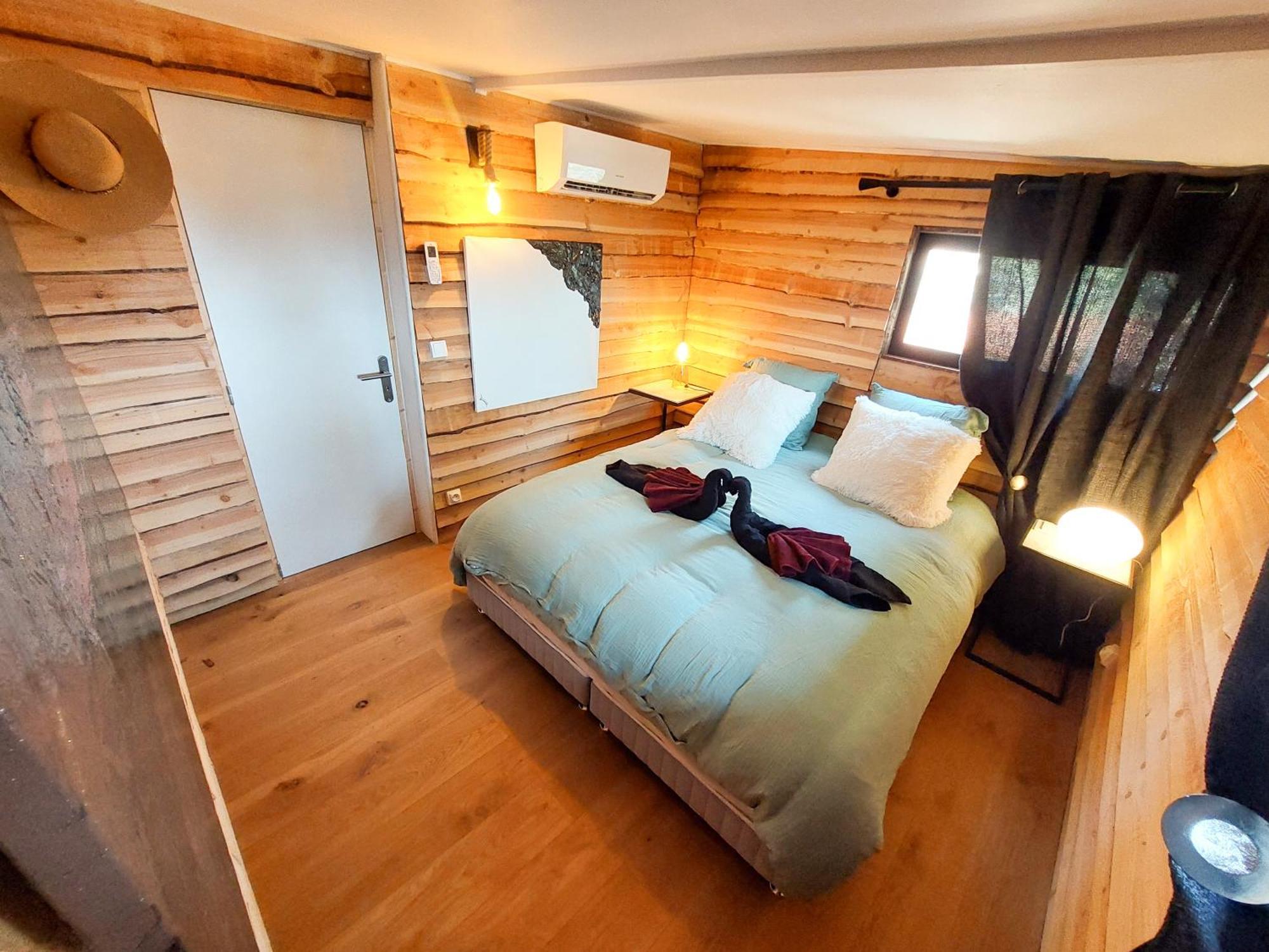 Chalet, Oasis Et Vue Mer,proxi Circuit Paul Ricard